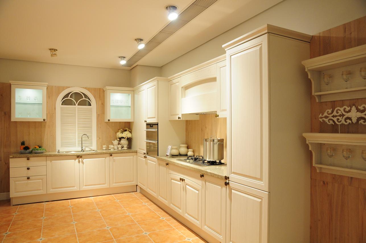 Tủ bếp gỗ Sồi mỹ cao cấp